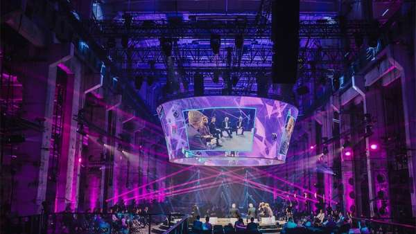 區(qū)塊鏈峰會活動(dòng)上除了360度活動(dòng)體驗(yàn)，更大量使用了NFC通訊技術(shù)