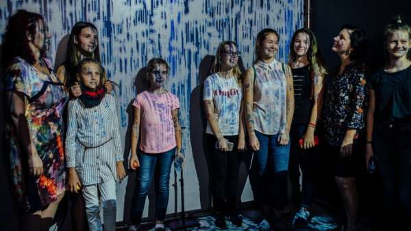 百年周年慶典活動策劃的這條45米長的隧道講述著拉脫維亞的靈感故事