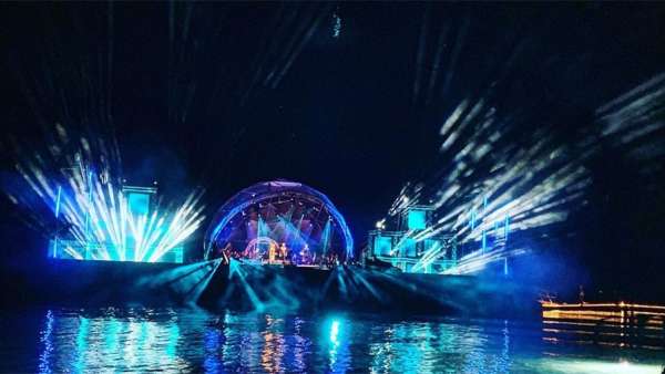 開業(yè)慶典活動(dòng)策劃成一場海上音樂會(huì)，夜色下的活動(dòng)體驗(yàn)感更獨(dú)特