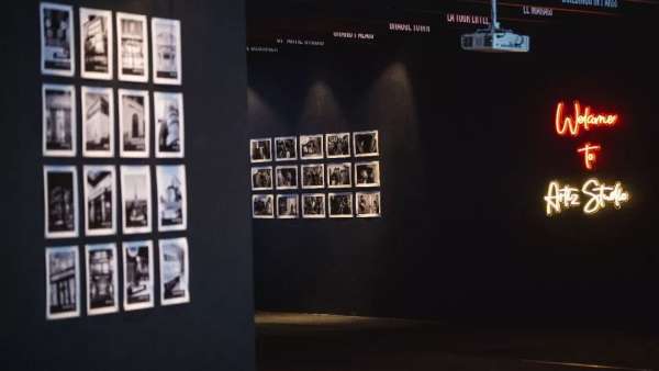 快閃式婚紗藝術展覽活動策劃的主題場景完美COPY了巴黎時尚藝術