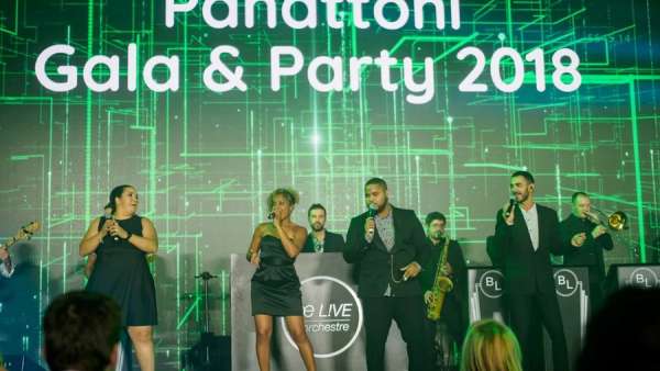 這次的慶典活動(dòng)策劃明顯更有調(diào)性，在不失質(zhì)感的同時(shí)還有調(diào)皮的成分在