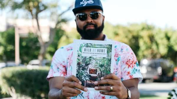 這場泳池派對活動策劃的品牌烙印太強(qiáng)了，門頭設(shè)計(jì)直呼品牌效應(yīng)