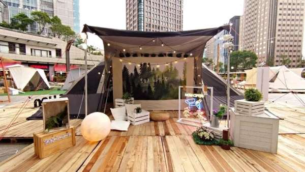 臺北嘉年華活動策劃的帳篷露營，不外出就能享受的歐美風格