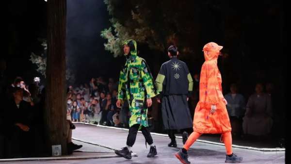 特步x少林寺國潮功夫山門秀活動(dòng)策劃實(shí)力破圈，瘋狂打call