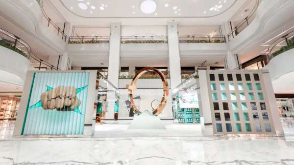 Tiffany限時體驗展覽活動把廣告大片中的摩登紐約變?yōu)榱爽F(xiàn)實，酷！