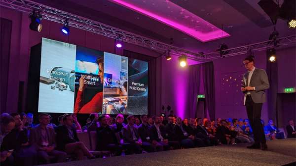 飛利浦電視VIP發(fā)布會(huì)活動(dòng)策劃的體驗(yàn)派對(duì)真的是讓你躺著看電視