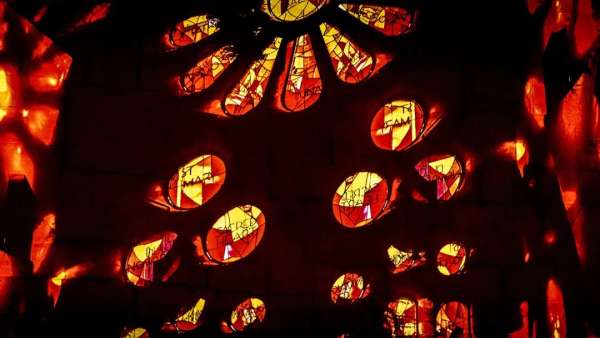 超現(xiàn)實主義的主題沉浸式藝術(shù)展覽活動，建筑的想像魅力無限