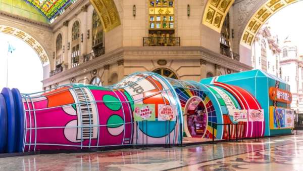 巨型瓶快閃店活動策劃自帶氣場，顏值到口味都秒“鯊”你心