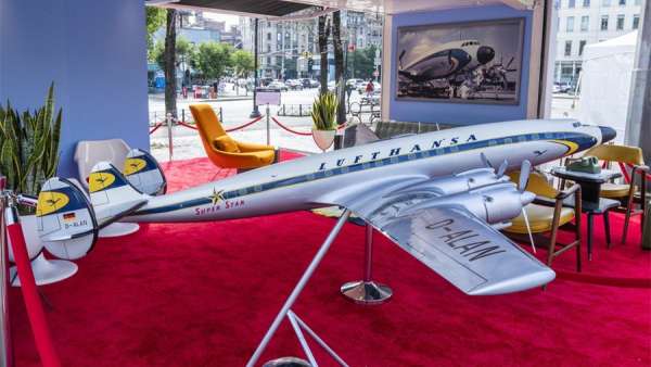 漢莎航空60周年慶典活動(dòng)策劃以體驗(yàn)式快閃搭建了黃金時(shí)代的飛行體驗(yàn)