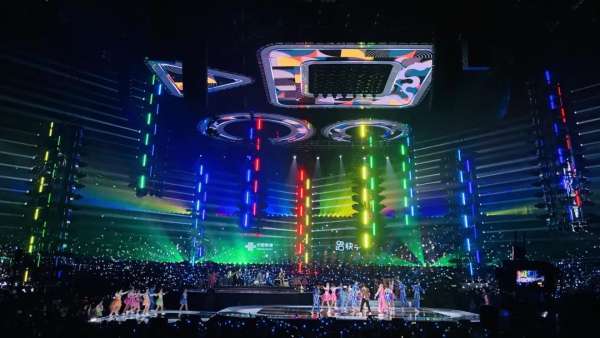 快手「一千零一夜」年度活動(dòng)策劃精彩豐呈，酷炫舞臺(tái)很多變