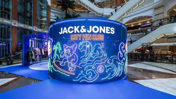 杰克瓊斯巡回快閃店活動策劃勾塑了玩味、街頭、多元的潮流態(tài)度