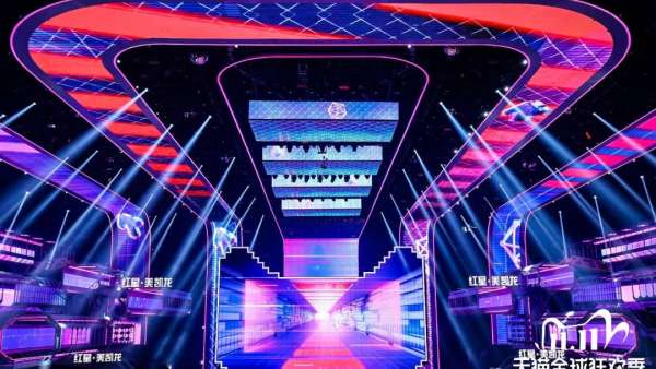 天貓雙11全球狂歡活動(dòng)策劃創(chuàng)下業(yè)內(nèi)“全國(guó)第一”3D立體屏概念