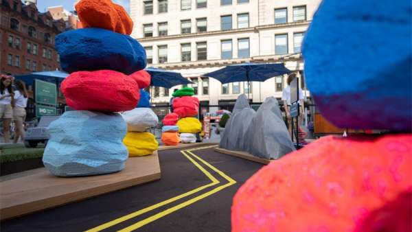 洲際酒店集這場巡回快閃活動策劃現場竟秒變迷你高爾夫賽道了