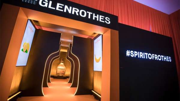 格蘭羅塞斯威士忌發(fā)布會(huì)活動(dòng)策劃的這個(gè)復(fù)古霓虹燈主題獲贊無(wú)數(shù)