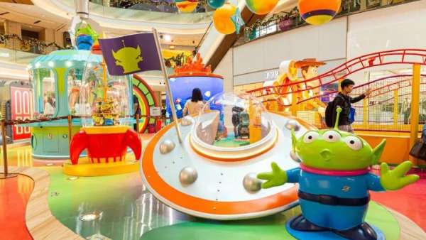 玩具總動(dòng)員IP形象展覽活動(dòng)策劃來(lái)咯，還有5米高的巴斯光年等你來(lái)