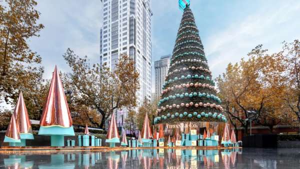 Tiffany圣誕樹正式亮燈，藍(lán)色禮盒解鎖圣誕活動(dòng)策劃贏驚喜
