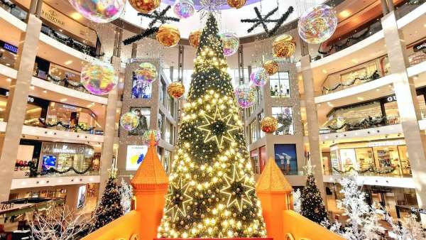 柏威年廣場與Christian Dior聯(lián)手策劃的圣誕專題活動策劃超浪漫的