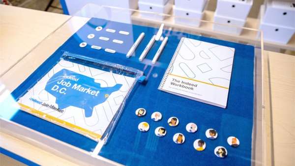 招聘網(wǎng)站推廣活動(dòng)策劃把在線平臺轉(zhuǎn)變成線下沉浸式體驗(yàn)活動(dòng)，新穎