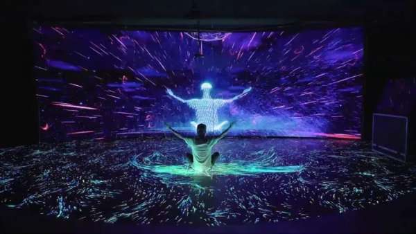 戰(zhàn)斗民族視聽交互活動策劃不是藝術(shù)，是把你變成藝術(shù)家的魔術(shù)