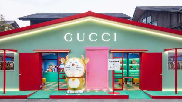 哆啦A夢(mèng)×Gucci聯(lián)名快閃活動(dòng)策劃打造了一個(gè)漫畫(huà)風(fēng)格的探索空間