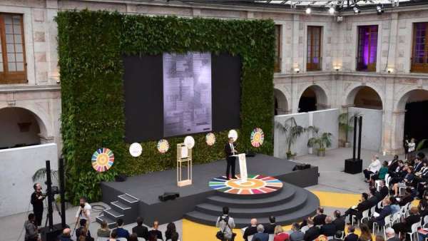 非常正式的可持續(xù)能源發(fā)展論壇活動策劃竟是在修道院舉行的