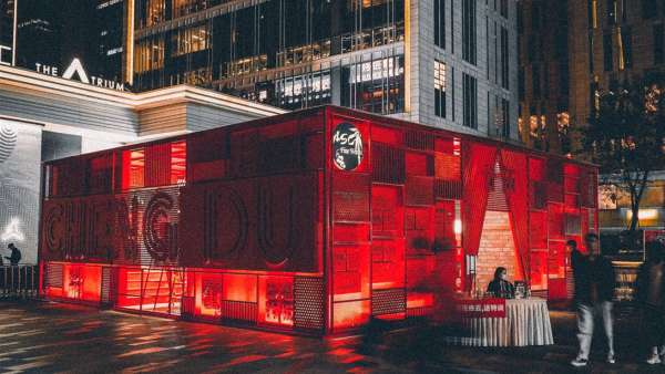 ASC青春正紅快閃活動策劃用葡萄酒擁抱了潮文化，非一般視覺！