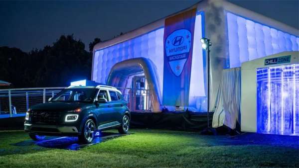 現(xiàn)代汽車(chē)音樂(lè)節(jié)上的體驗(yàn)活動(dòng)策劃的巨大帳篷吸引了超多注意力