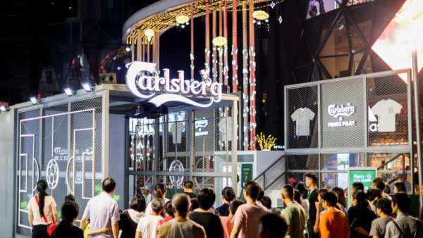 嘉士伯足球快閃店活動(dòng)策劃跨界出圈，足球時(shí)尚大片一觸即發(fā)