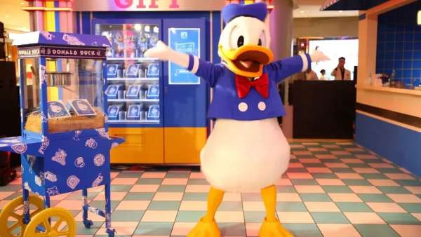 「冰爽一夏，沖鴨」唐老鴨夏日刨冰主題快閃活動策劃原汁原味的復古風情