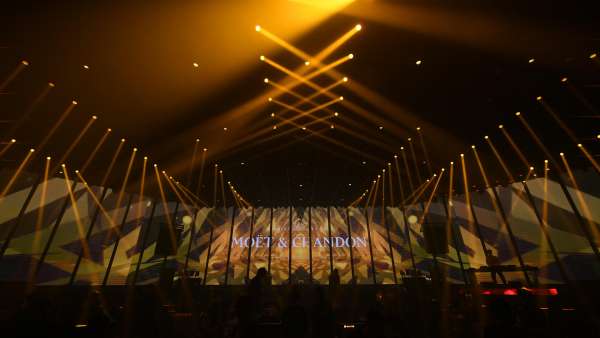 「天生耀目 酩悅鎏金夜」派對(duì)活動(dòng)策劃掀起了一場(chǎng)至IN風(fēng)潮