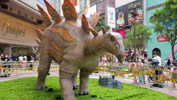 夏日快閃：機動恐龍展活動策劃1:1還原機動君王暴龍及劍龍