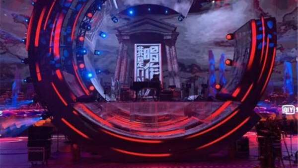 《我是唱作人》：從觀念上突破舞美設(shè)計(jì)