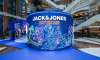 杰克瓊斯巡回快閃店活動策劃勾塑了玩味、街頭、多元的潮流態(tài)度